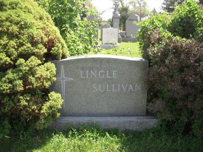 The grave marker of Jake Lingle's family, a Chicago Tribune reporter during the 1920s.